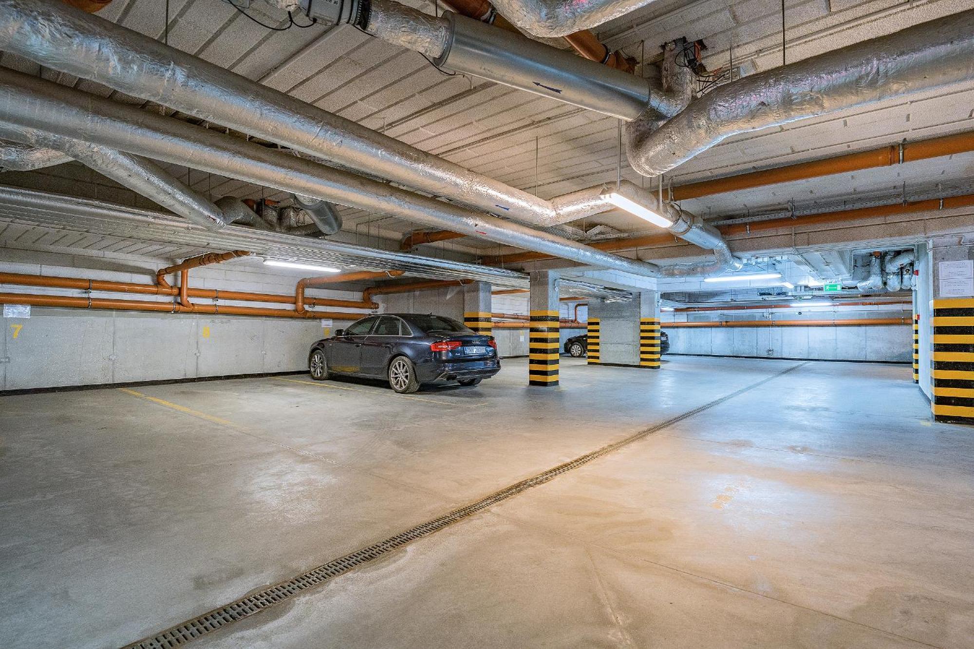 Huoneisto Hello Chmielna With Private Parking And Balcony *